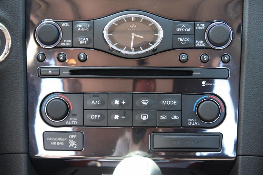  Infiniti FX35 2008 года  (фото 24 из 53)
